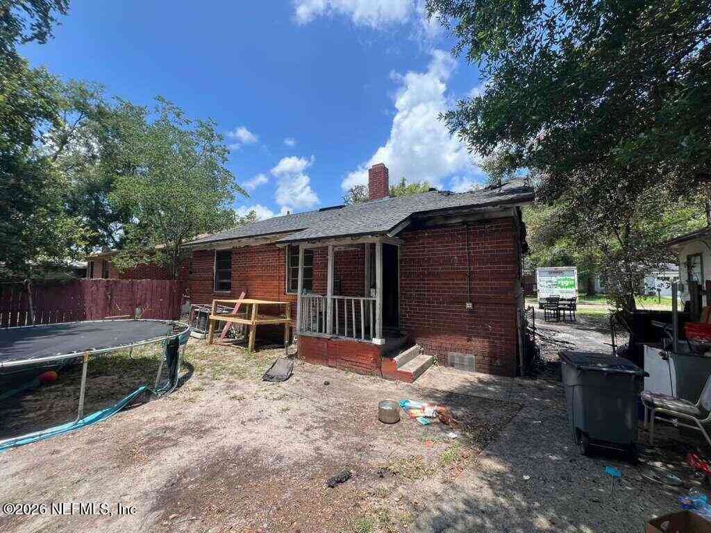 Homes For Sale - 6610 Sunset Drive<br/> Jacksonville, FL 32208