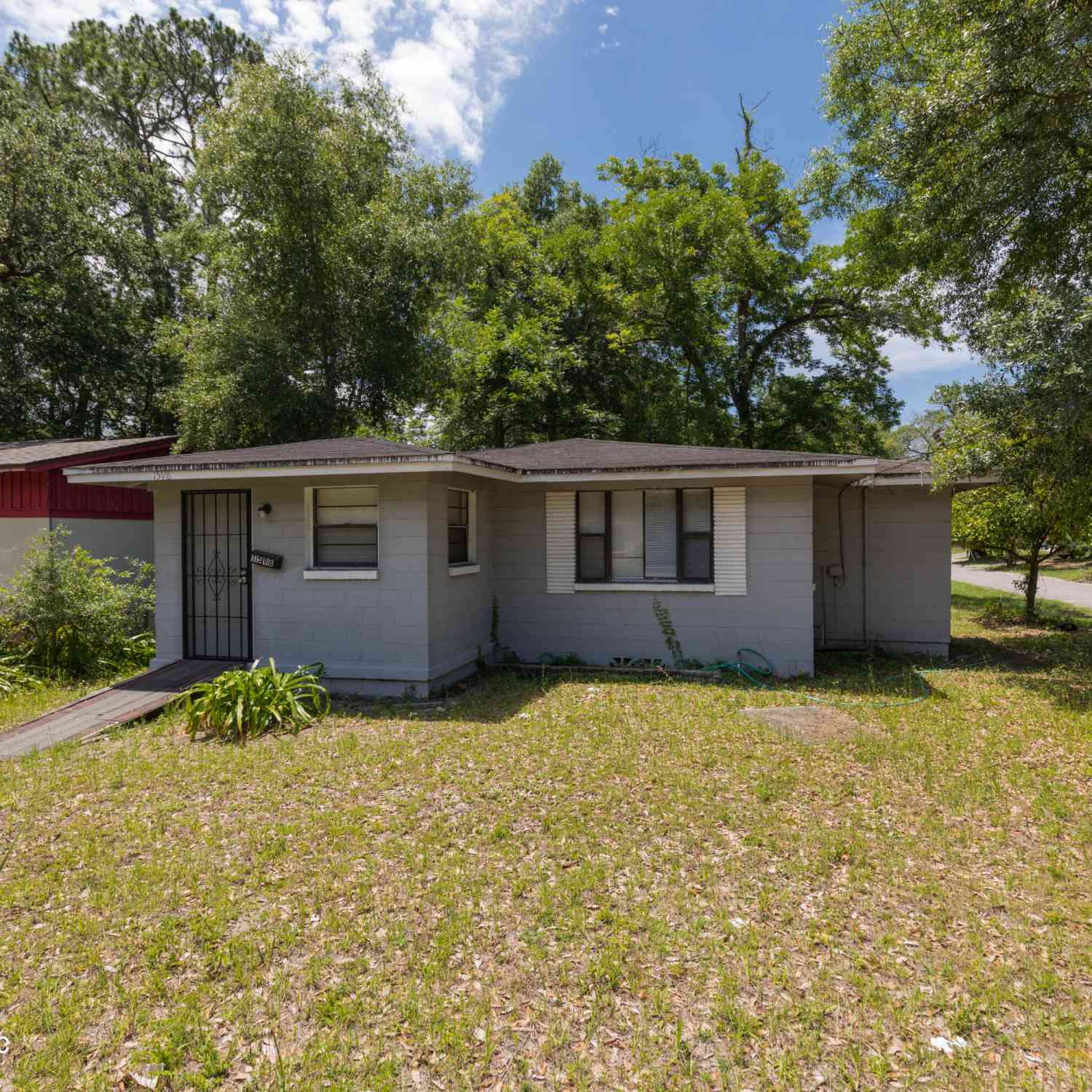 Homes For Sale - 1598 W 33rd Street<br/> Jacksonville, FL 32209