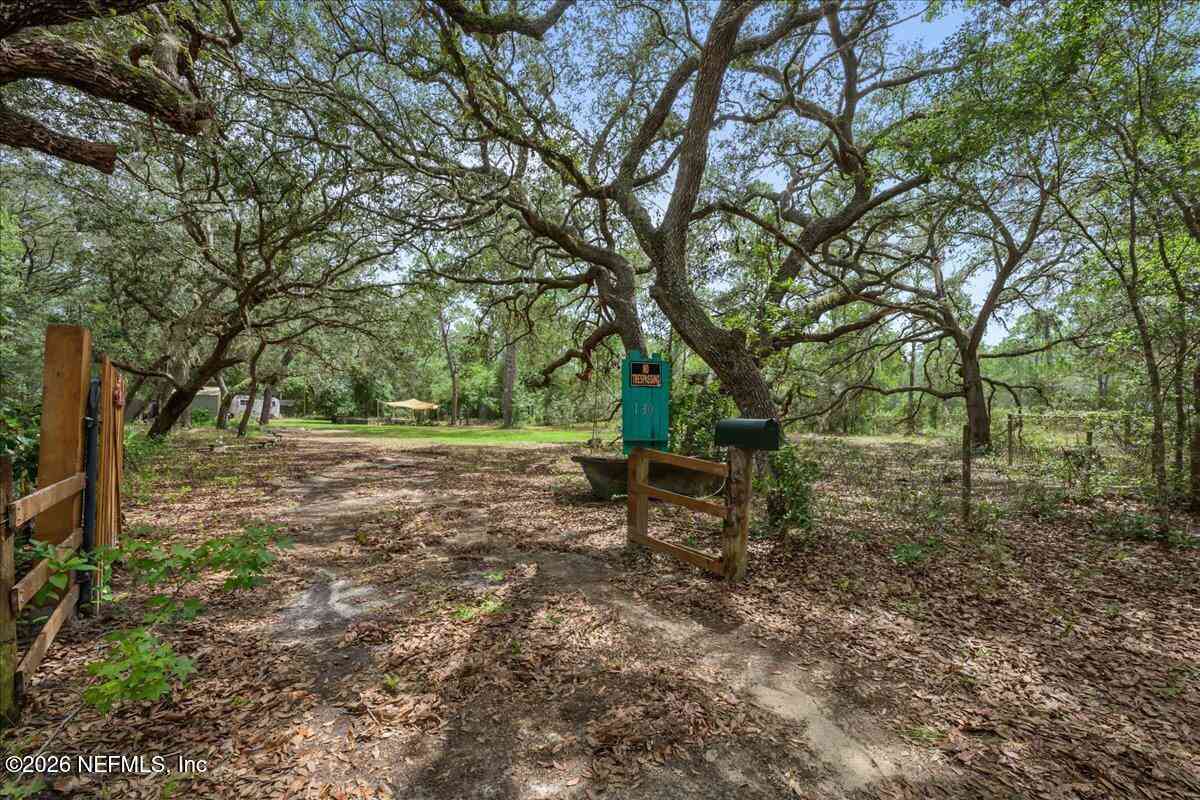 Vacant Land For Sale - 130 Buckles Drive<br/> Interlachen, FL 32148