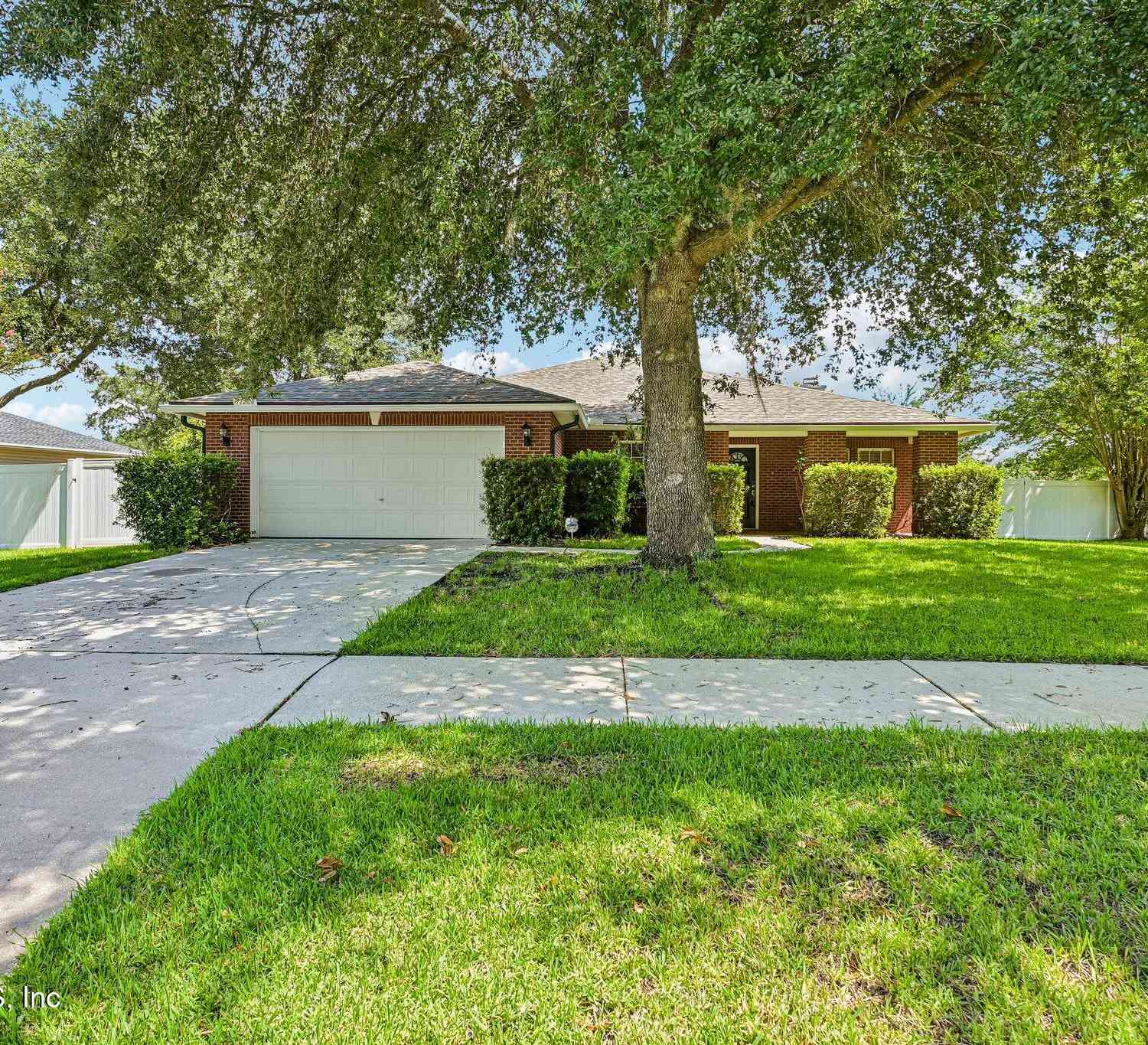Homes For Sale - 11269 Belmont Oaks Drive<br/> Duval County, Jacksonville, FL 32220