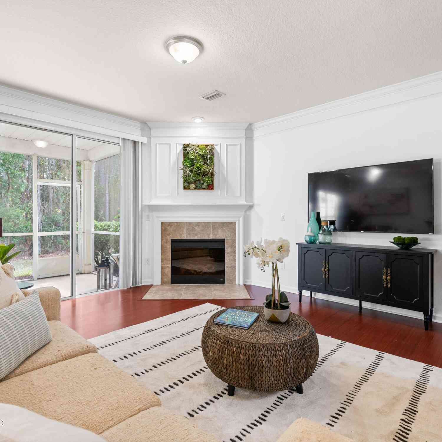 Townhouse For Rent - 3897 Lionheart Drive<br/> Duval County, Jacksonville, FL 32216