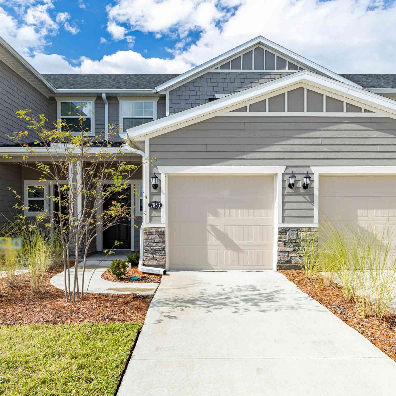 Townhouse For Sale - 7853 Merchants Way<br/> Jacksonville, FL 32222