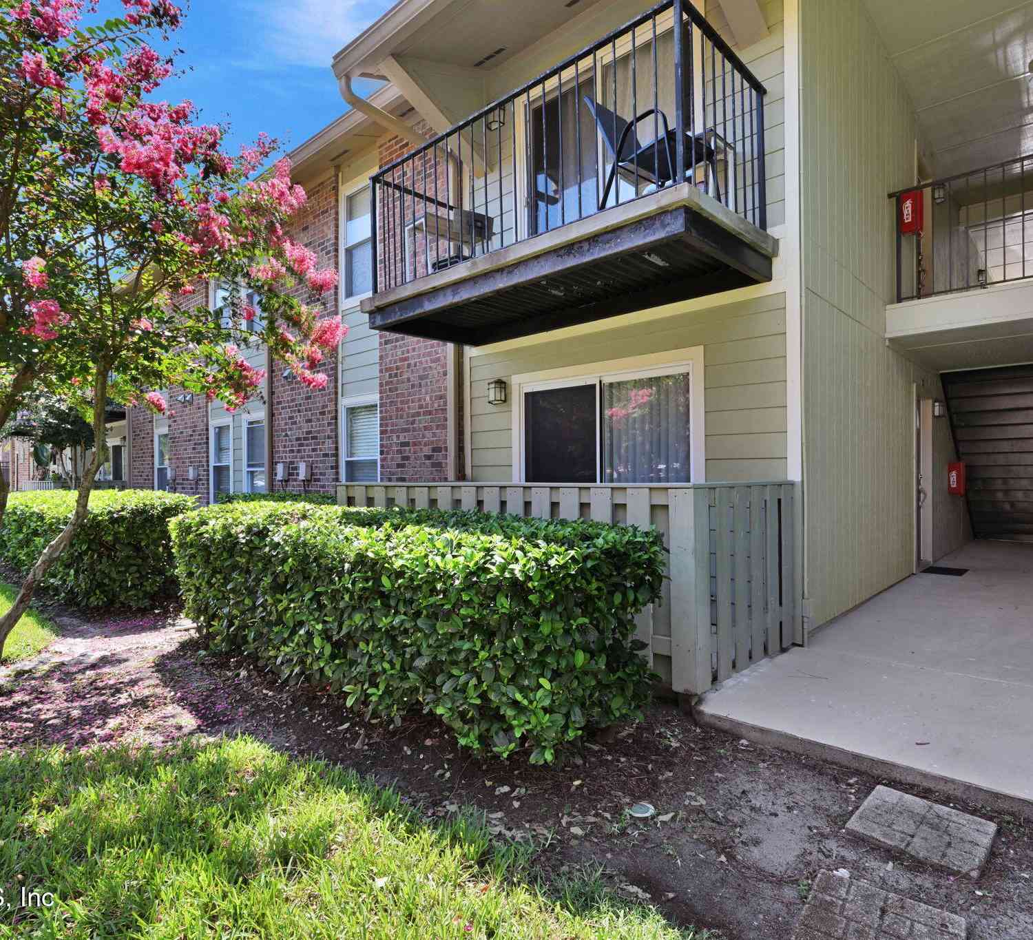 Condo For Sale - 3737 Loretto Road #104<br/> Jacksonville, FL 32223