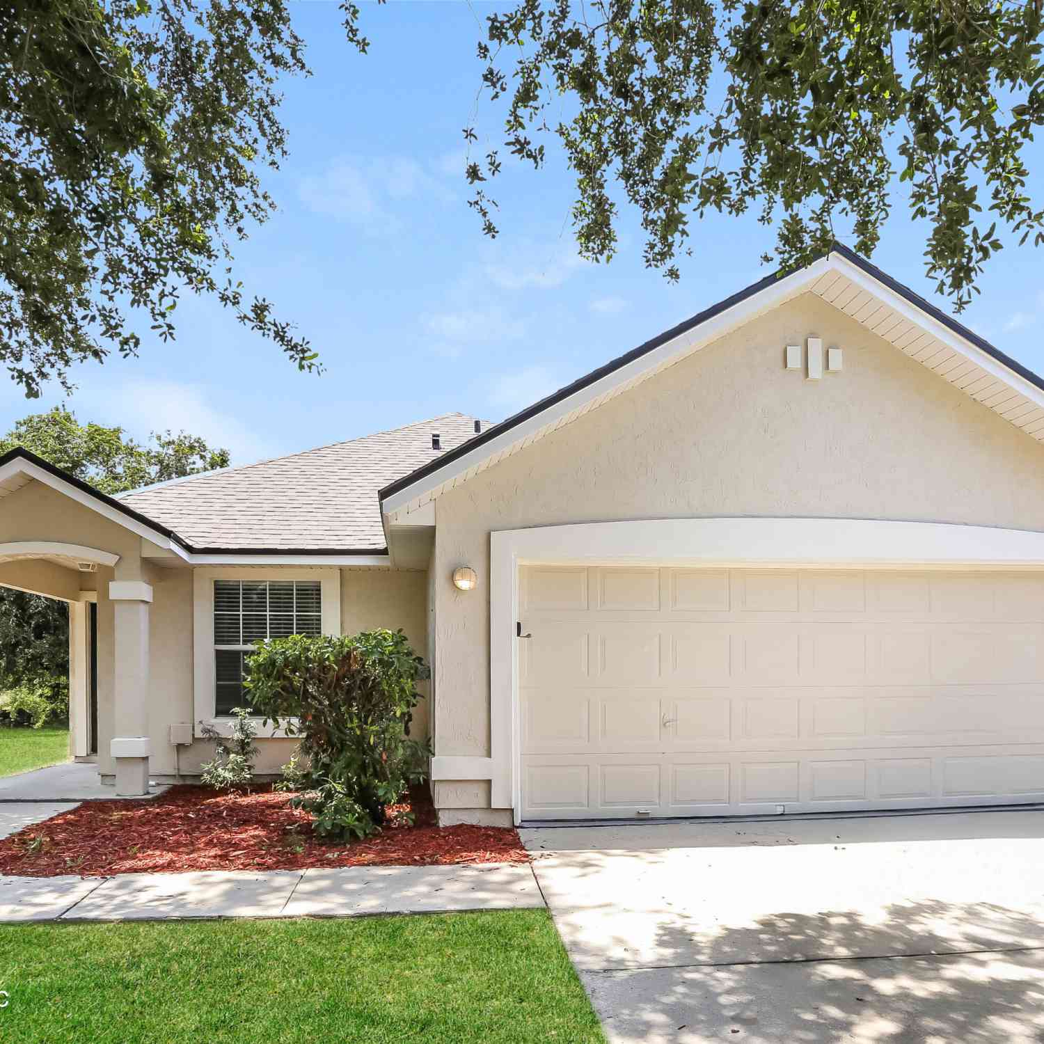 Homes For Rent - 12048 Coachman Lakes Way<br/> Jacksonville, FL 32246
