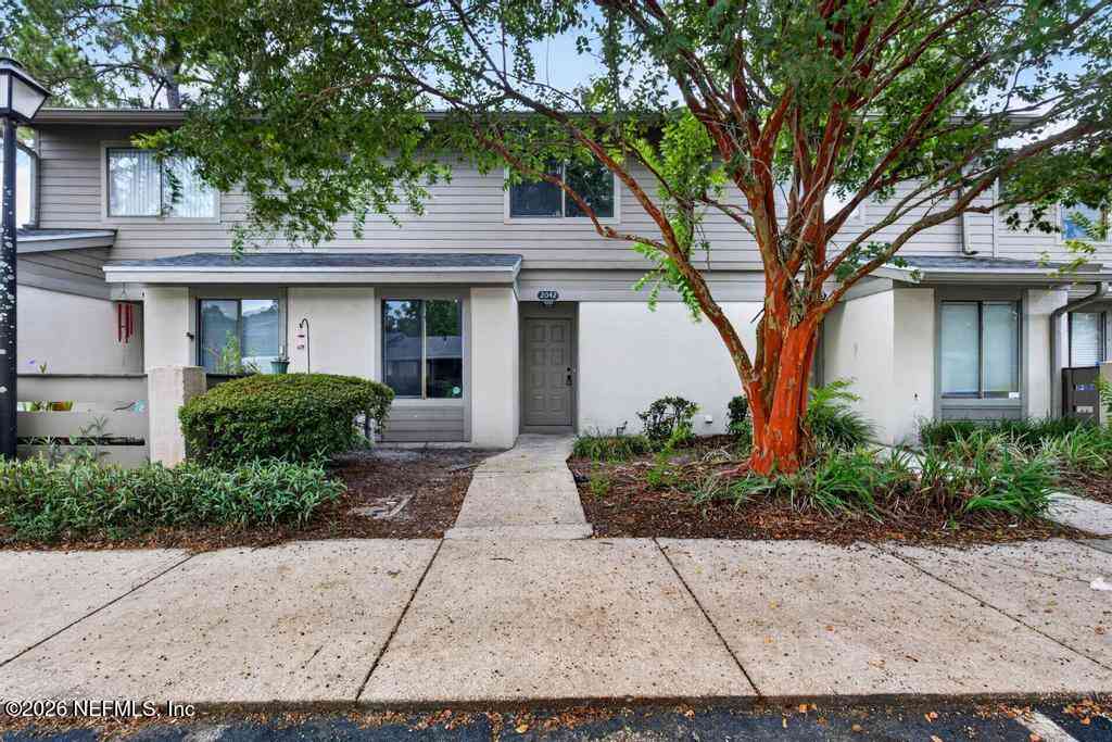 Condo For Sale - 7620 Baymeadows Circle #2042<br/> Jacksonville, FL 32256