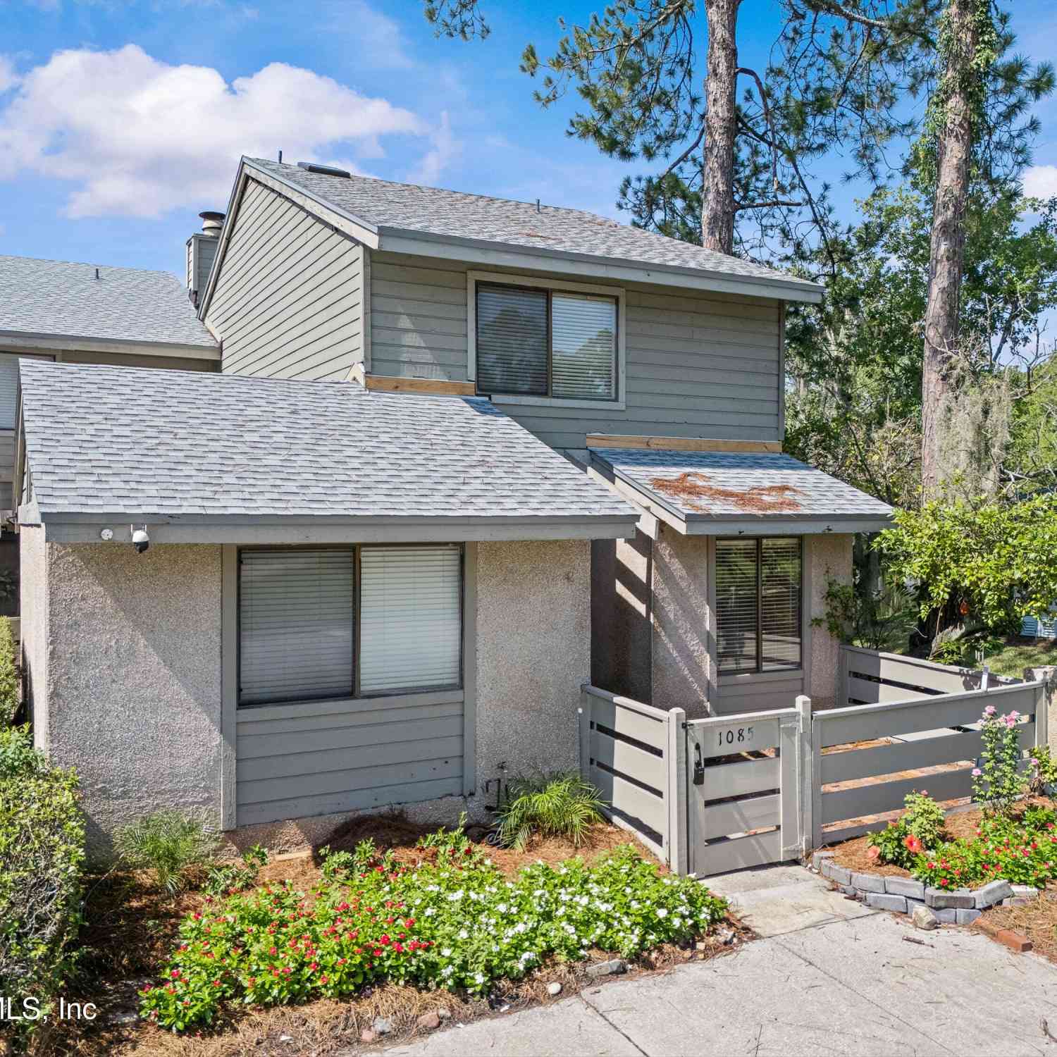 Condo For Sale - 7701 Baymeadows Circle #1085<br/> Jacksonville, FL 32256