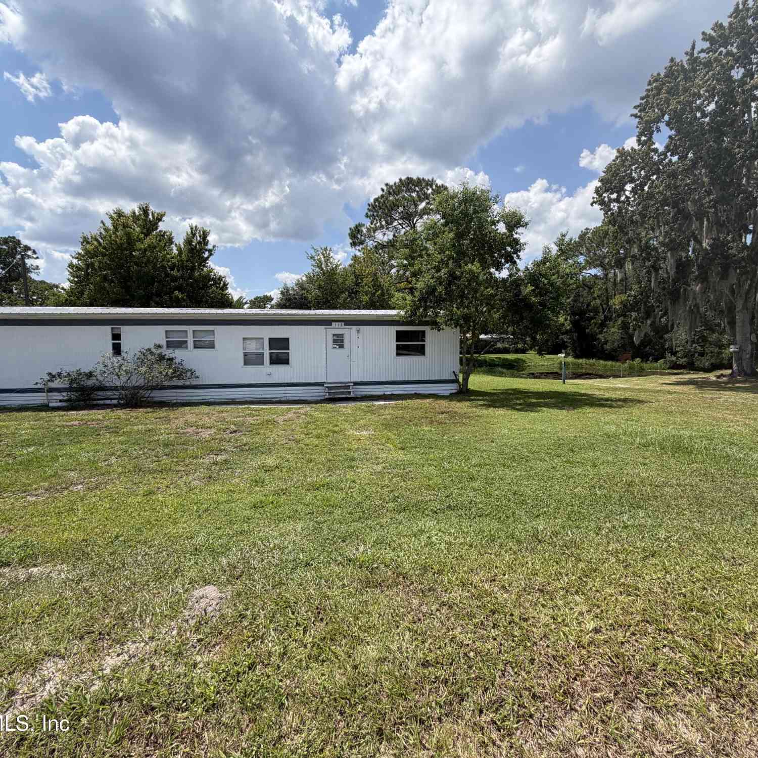 Mobile Home For Sale - 110 Peninsular Drive<br/> Crescent City, FL 32112