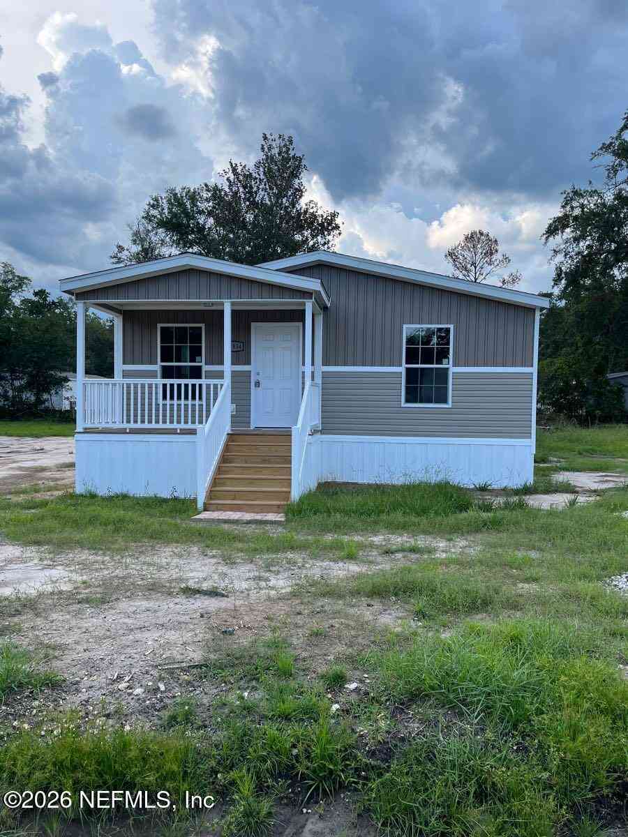 Mobile Home For Sale - 27434 W Third Avenue<br/> Hilliard, FL 32046