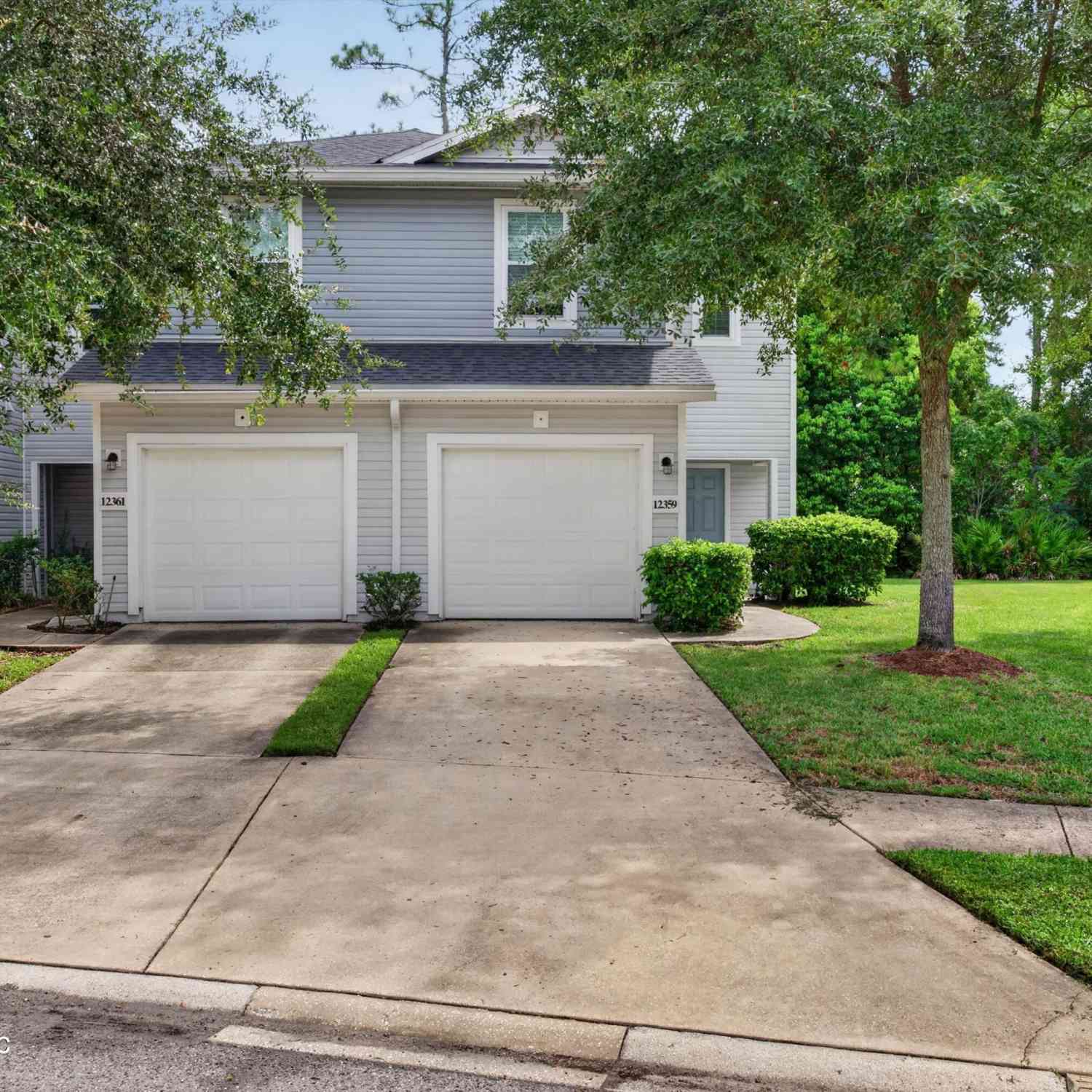 Townhouse For Rent - 12359 Mangrove Forest Court<br/> Jacksonville, FL 32218
