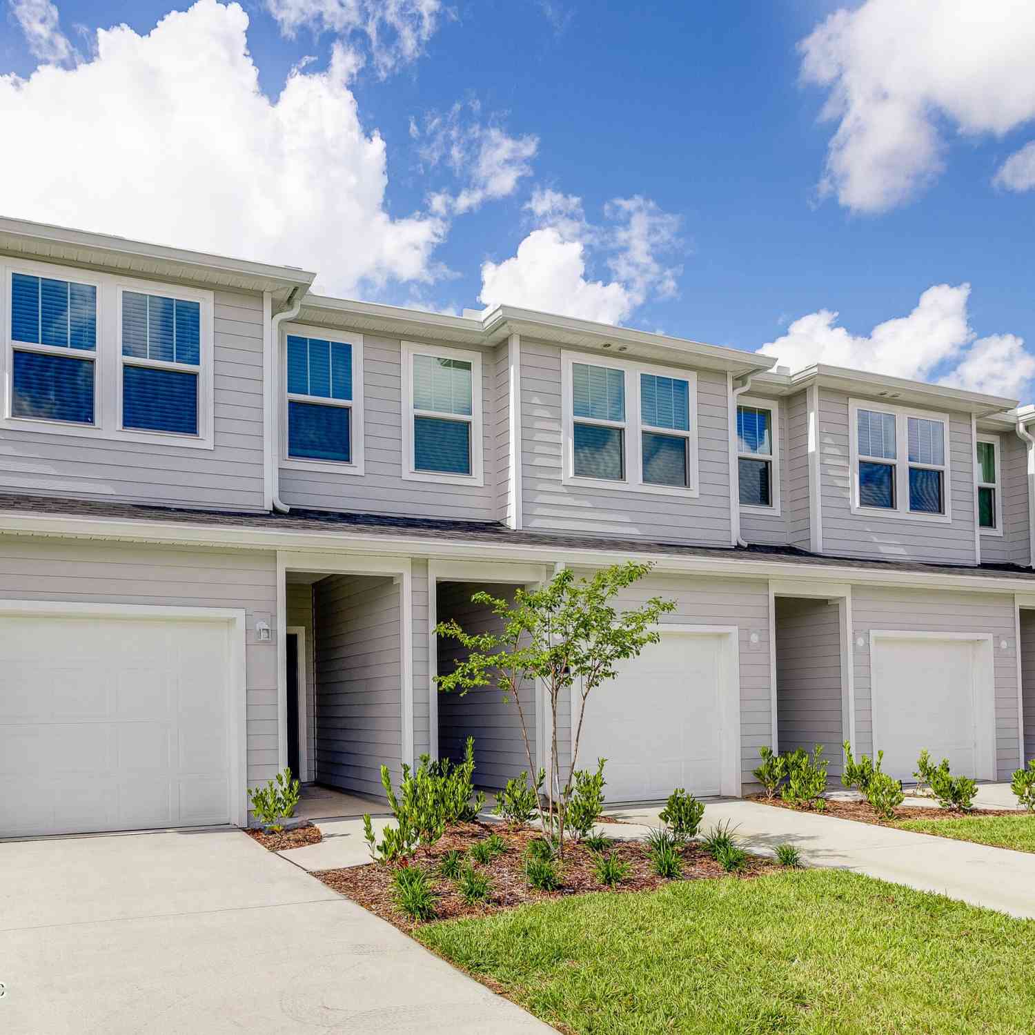 Townhouse For Sale - 4732 Tigers Eye Court<br/> Jacksonville, FL 32257