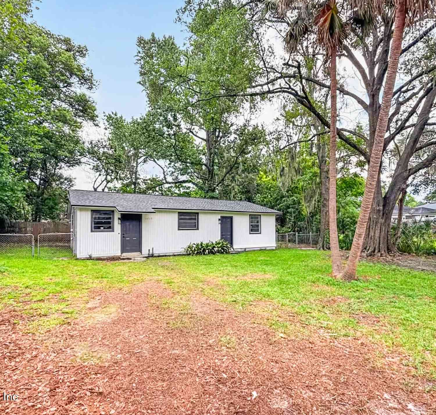 Homes For Sale - 1715 Brooker Place<br/> Duval County, Jacksonville, FL 32207