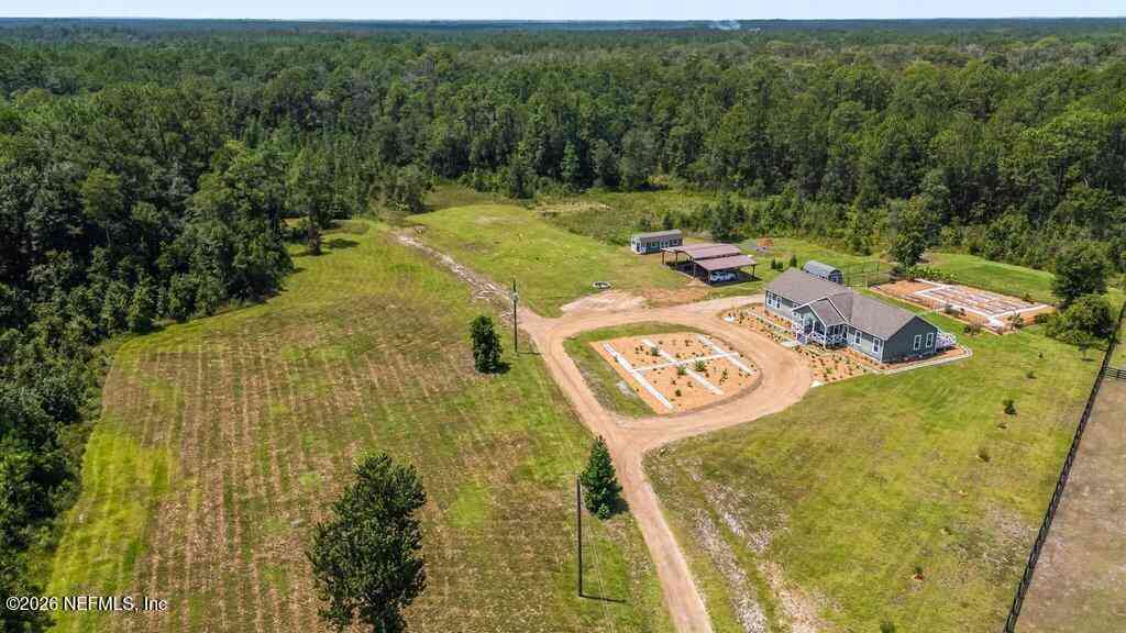 Homes For Sale - 34317 Welch Road<br/> Callahan, FL 32011