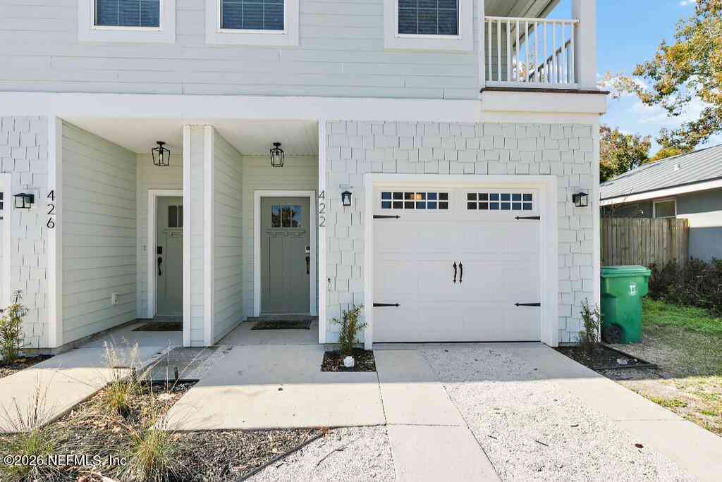 Homes For Sale - 422 10th Street<br/> Jacksonville Beach, FL 32250