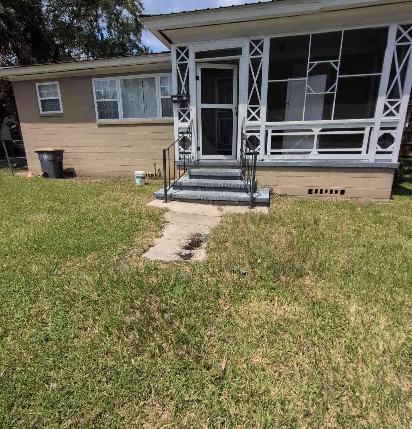 Homes For Rent - 1237 W 19th Street<br/> Jacksonville, FL 32209