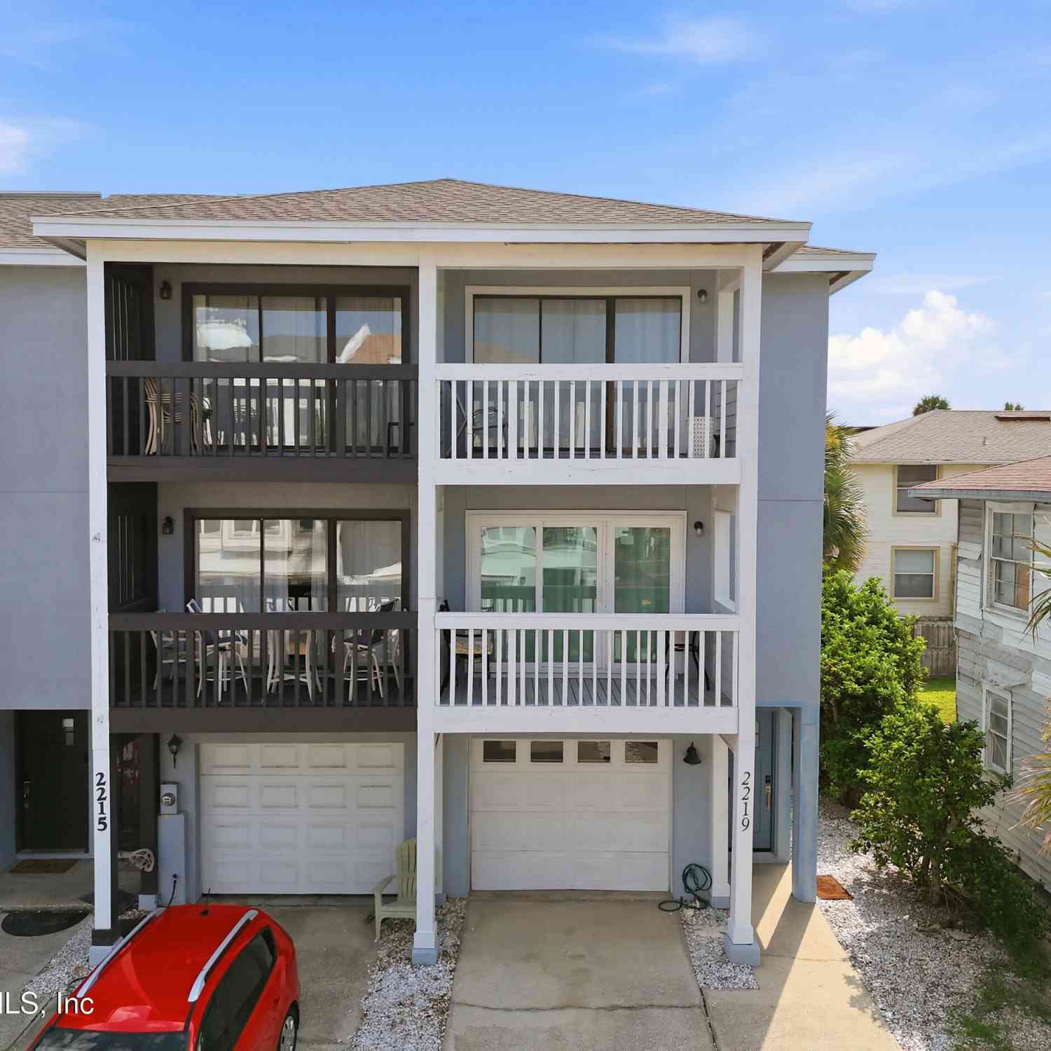 Townhouse For Sale - 2219 1st Street<br/> Jacksonville Beach, FL 32250