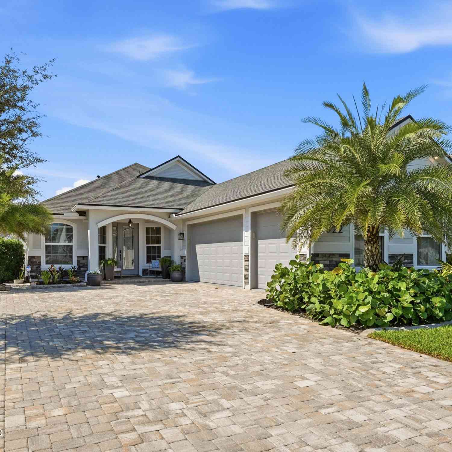 Homes For Sale - 322 Silverleaf Village Drive<br/> Saint Johns County, Saint Augustine, FL 32092