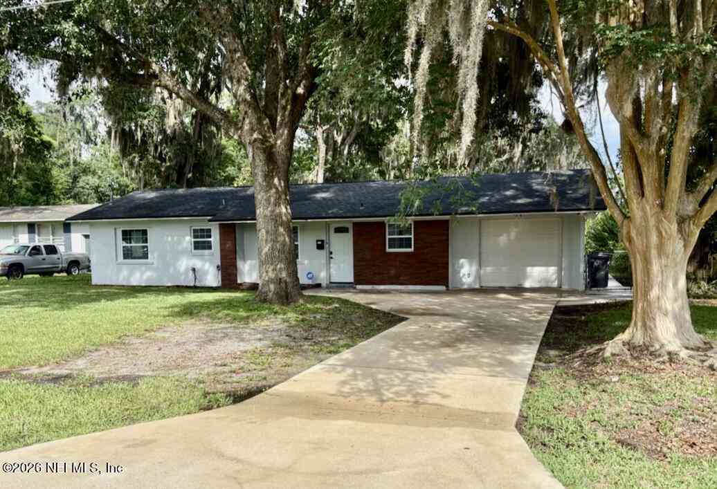 Homes For Sale - 7018 Bonnie Brae Lane<br/> Duval County, Jacksonville, FL 32210