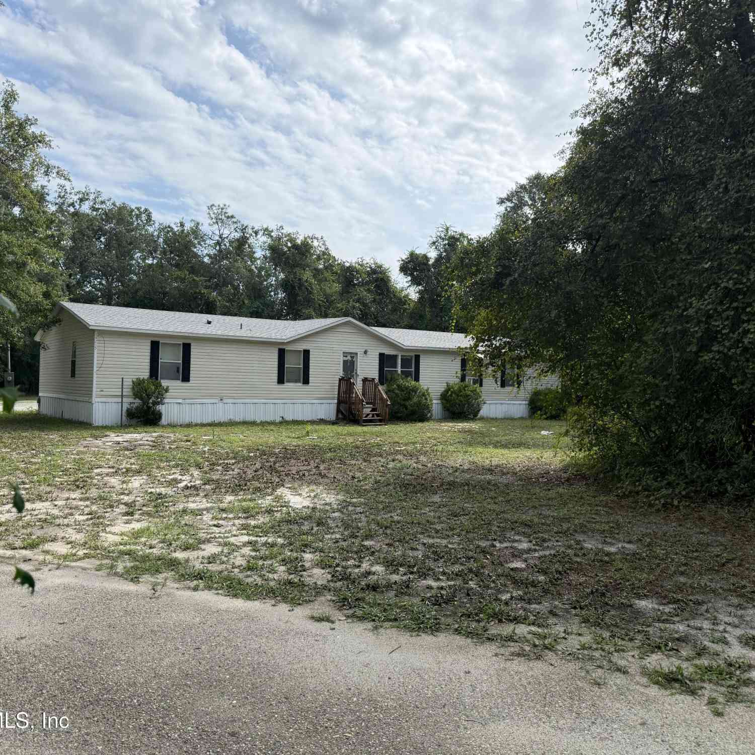 Mobile Home For Sale - 14215 NE 34 Drive<br/> Alachua County, Gainesville, FL 32609