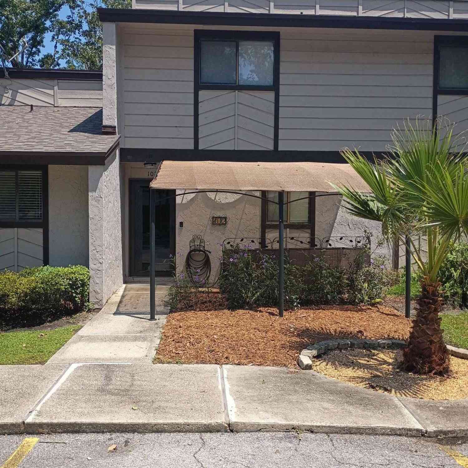 Townhouse For Rent - 1188 Gano Avenue #102<br/> Orange Park, FL 32073