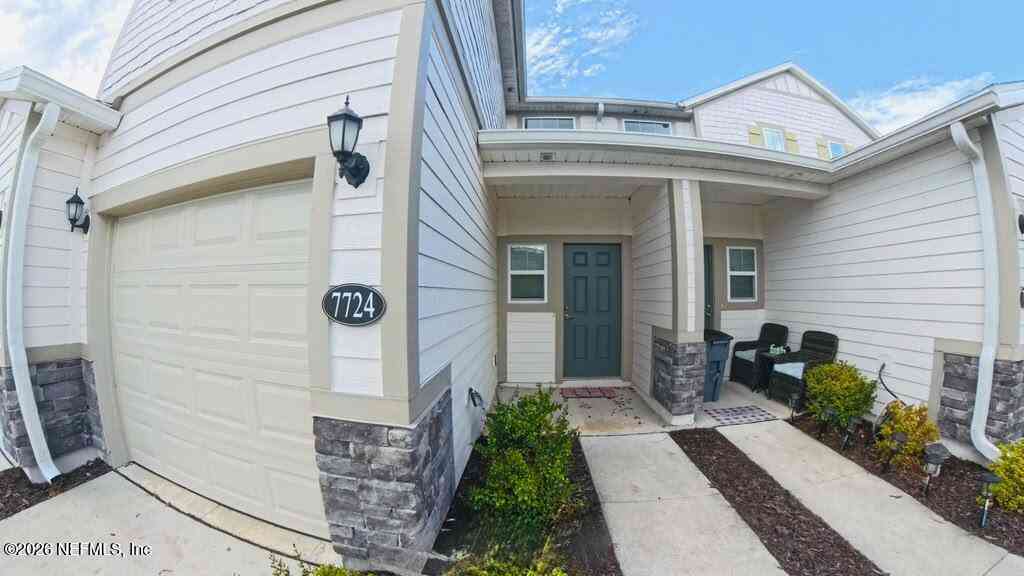 Townhouse For Rent - 7724 Merchants Way<br/> Jacksonville, FL 32222