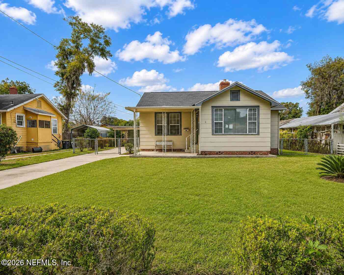 Homes For Sale - 7128 Lucky Drive<br/> Jacksonville, FL 32208