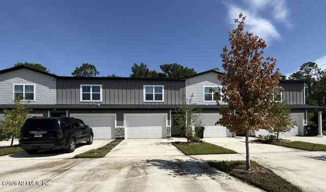 Townhouse For Rent - 3228 Isabella Court<br/> Orange Park, FL 32065