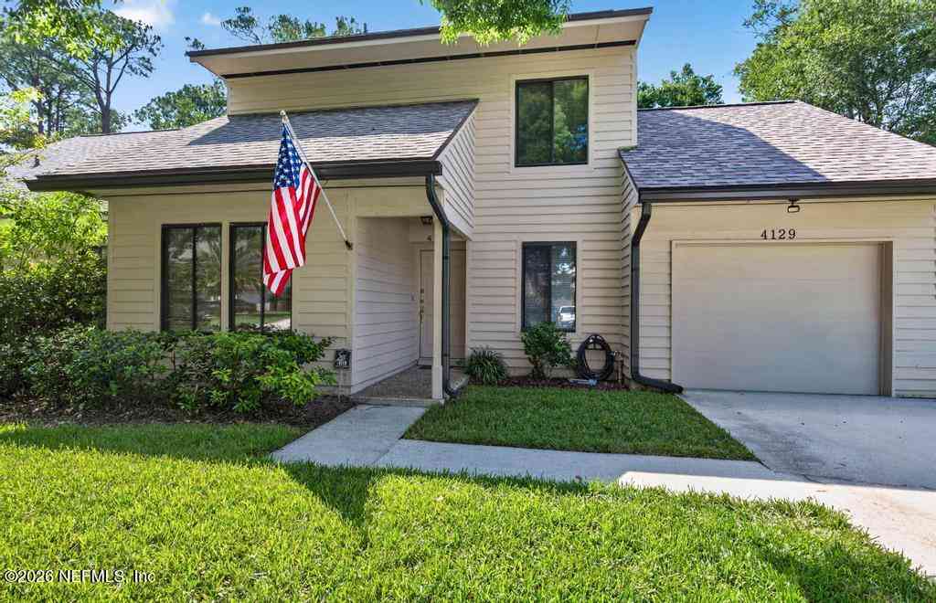 Townhouse For Sale - 4129 Hanging Moss Court<br/> Jacksonville, FL 32257