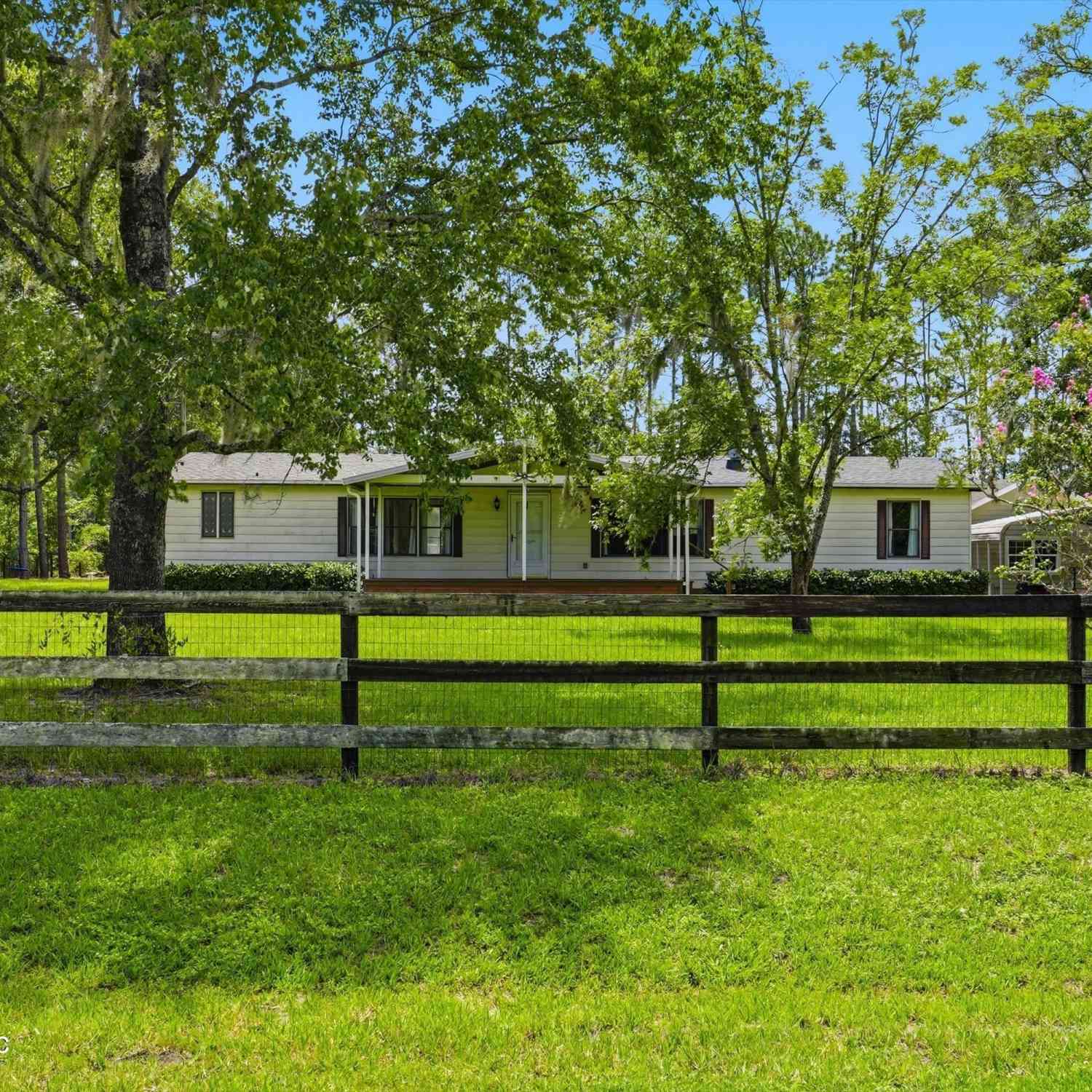 Mobile Home For Sale - 12408 Trailblazer Drive<br/> Duval County, Jacksonville, FL 32220