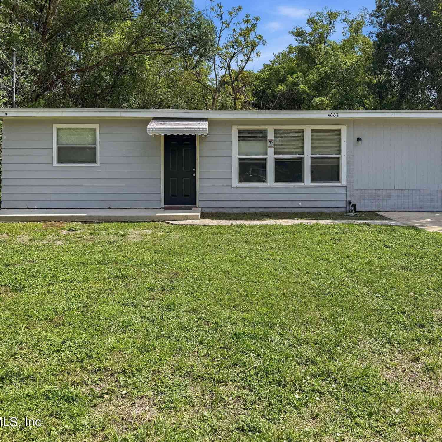 Homes For Sale - 4668 Portsmouth Avenue<br/> Jacksonville, FL 32208