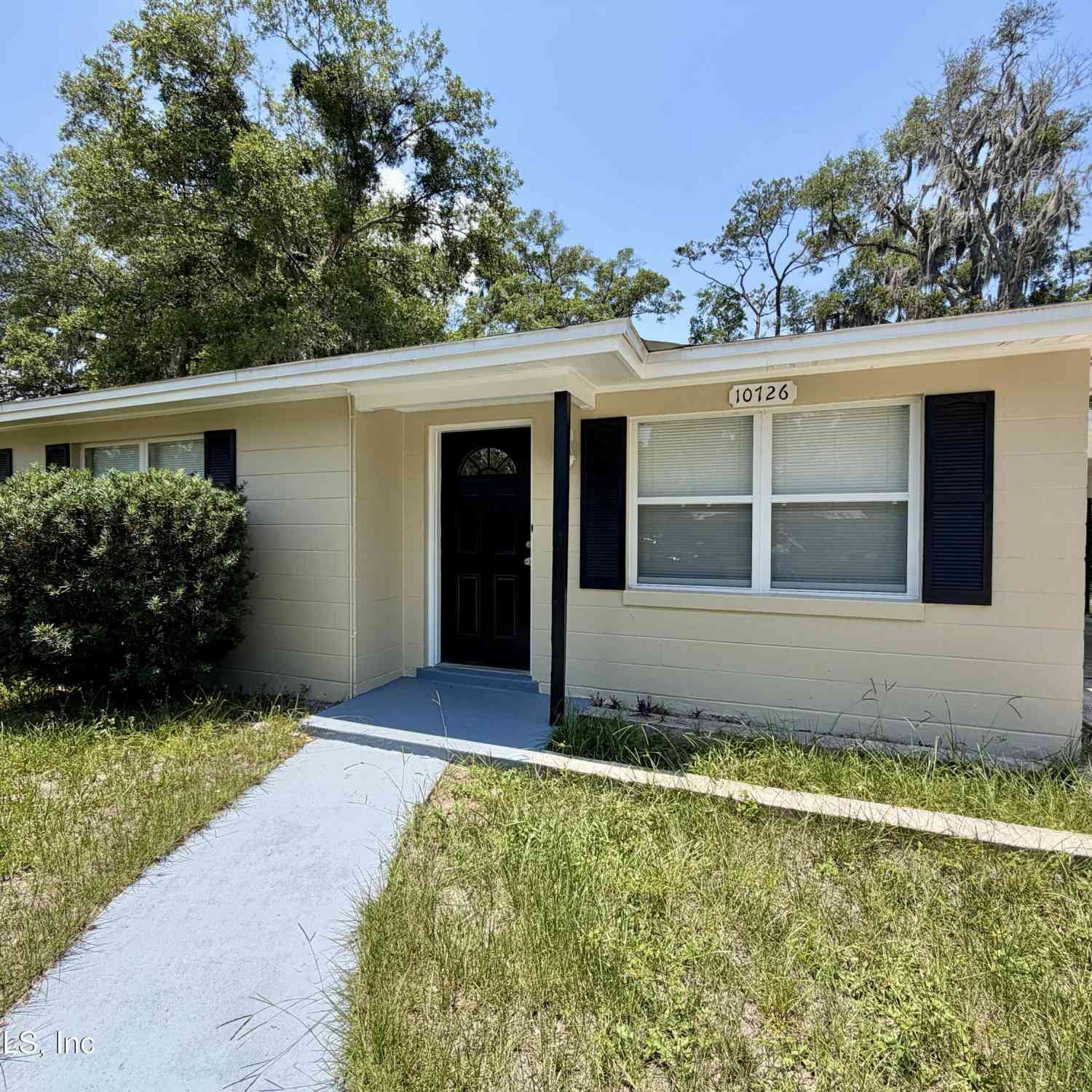 Homes For Rent - 10726 Merida Drive<br/> Jacksonville, FL 32218