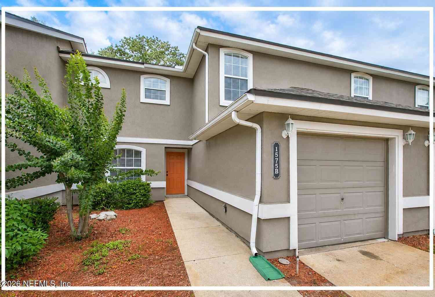 Townhouse For Sale - 1575 Vineland Circle #B<br/> Clay County, FlemingKey, FL 32003