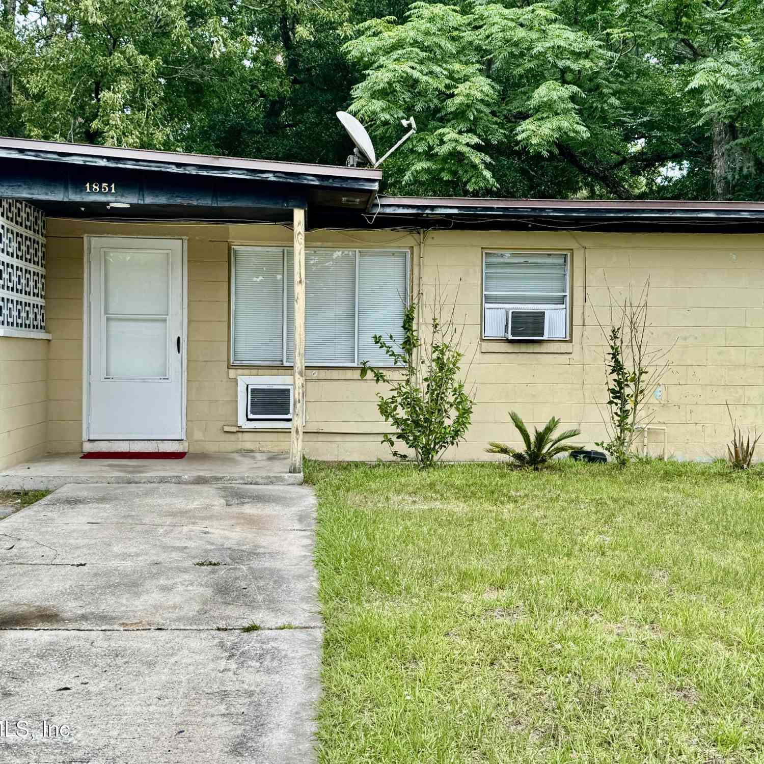 Apartment For Rent - 1851 Doyon Court<br/> Jacksonville, FL 32210
