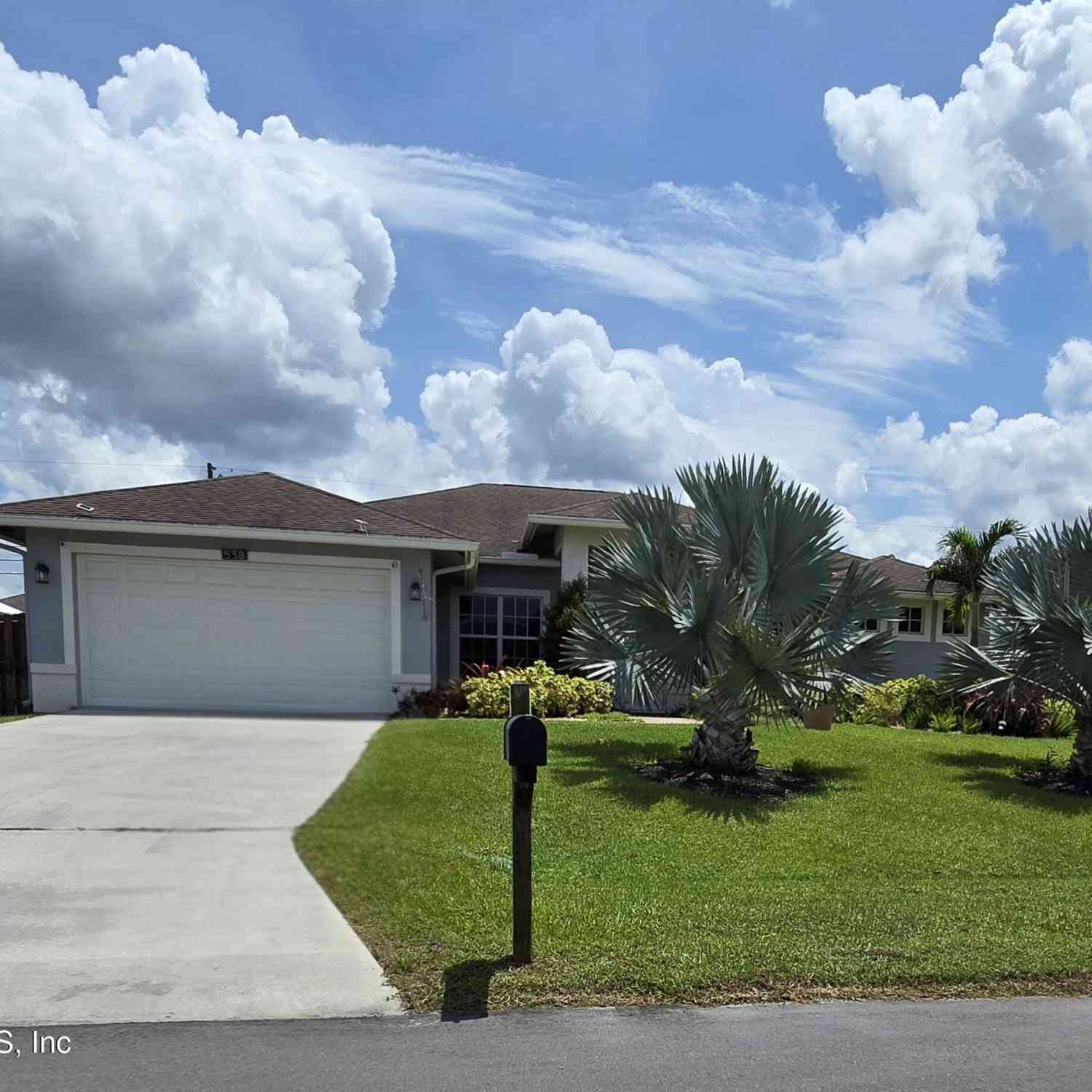 Homes For Sale - 538 SW Kabot Avenue<br/> Saint Lucie County, Port St. Lucie, FL 34953