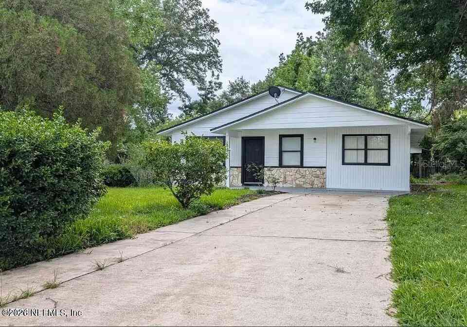 Homes For Sale - 462 Sally Street<br/> Clay County, Green Cove Springs, FL 32043
