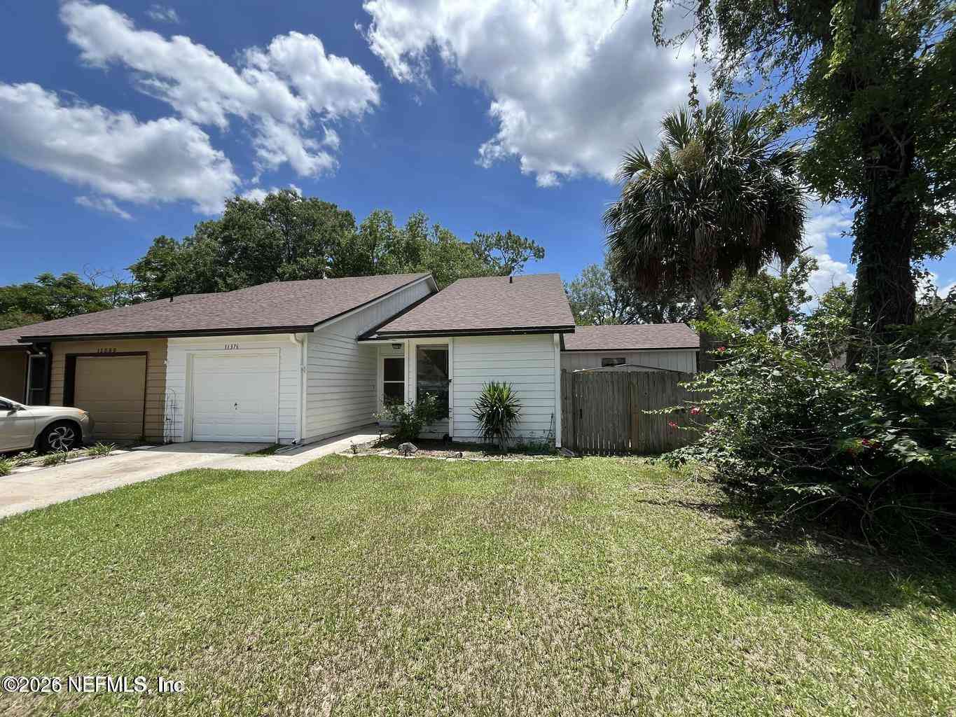 Townhouse For Rent - 11376 Golden Plover Court<br/> Duval County, Jacksonville, FL 32225