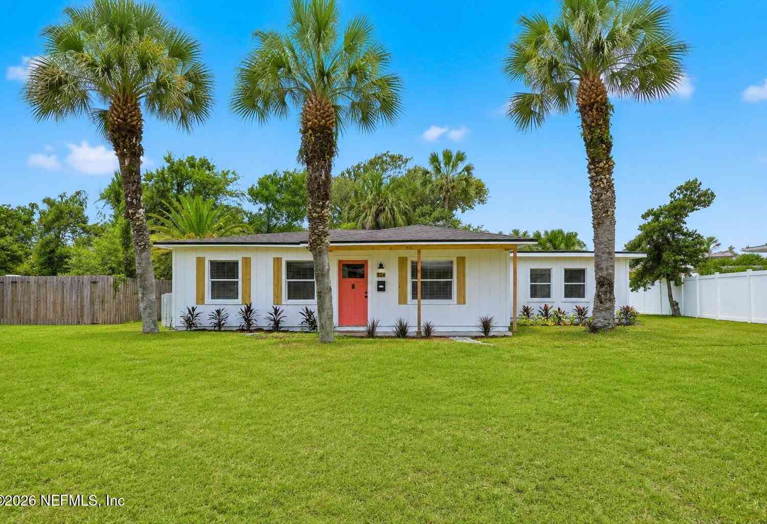 Homes For Sale - 524 16th Avenue<br/> Jacksonville Beach, FL 32250