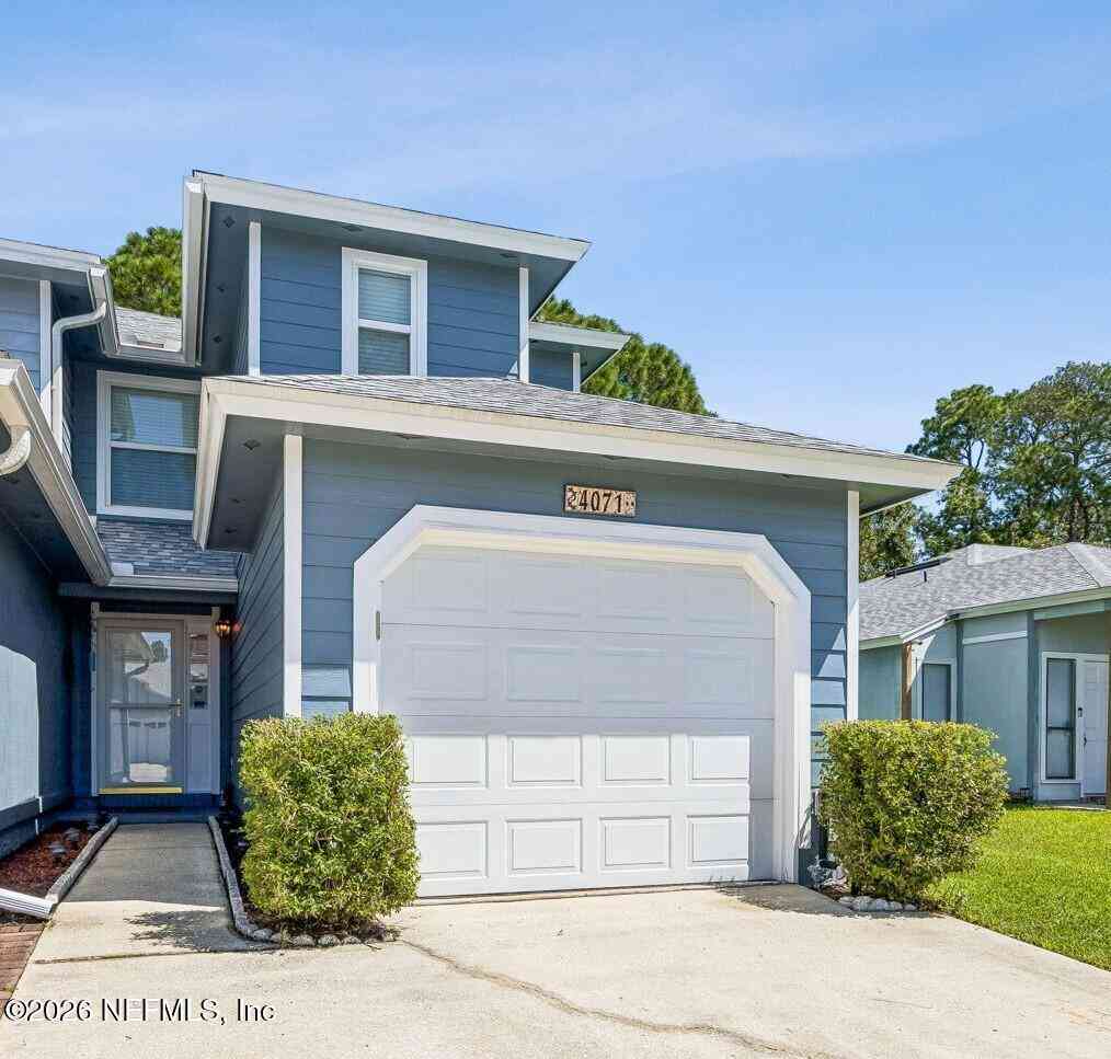Townhouse For Sale - 4071 Laurelwood Drive<br/> Jacksonville, FL 32257