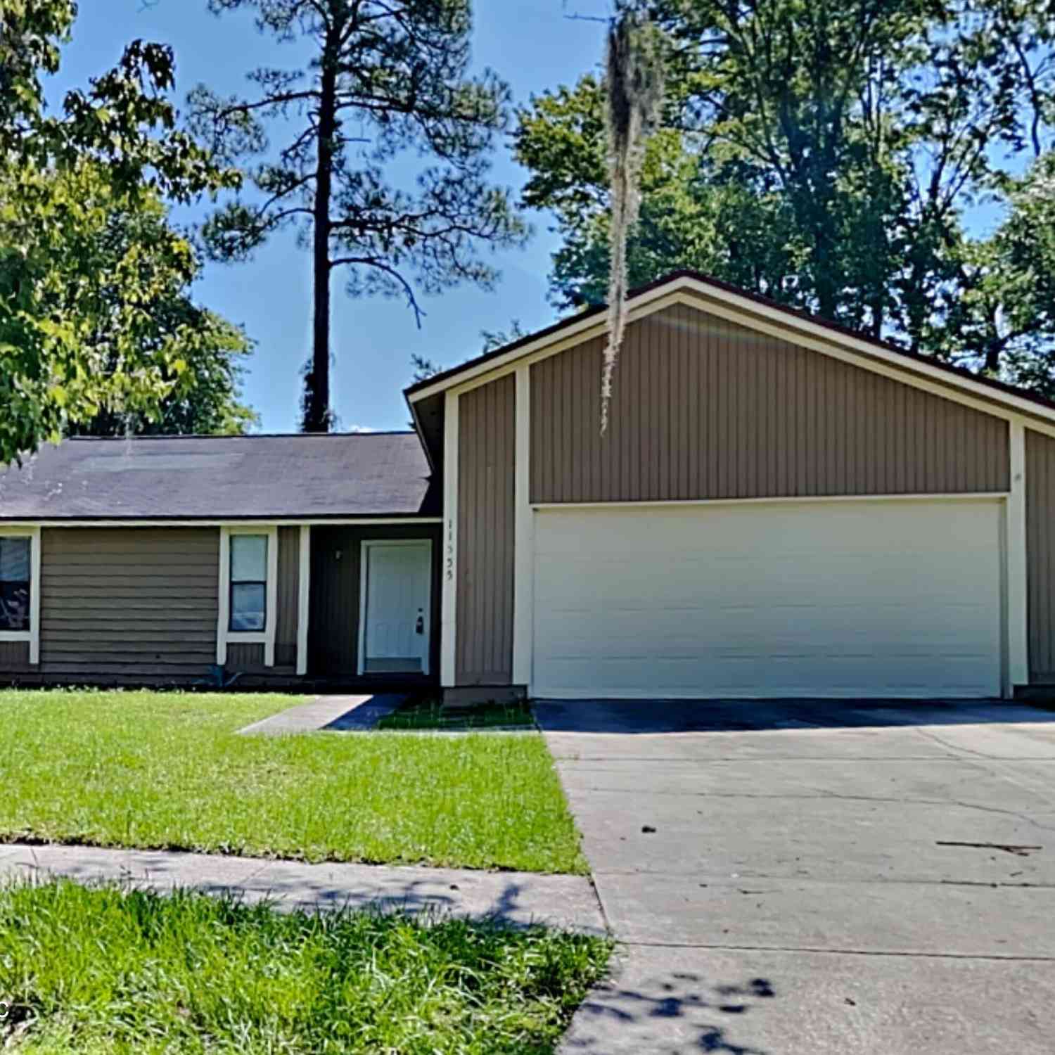 Homes For Rent - 11555 N North Ride Circle<br/> Duval County, Jacksonville, FL 32223