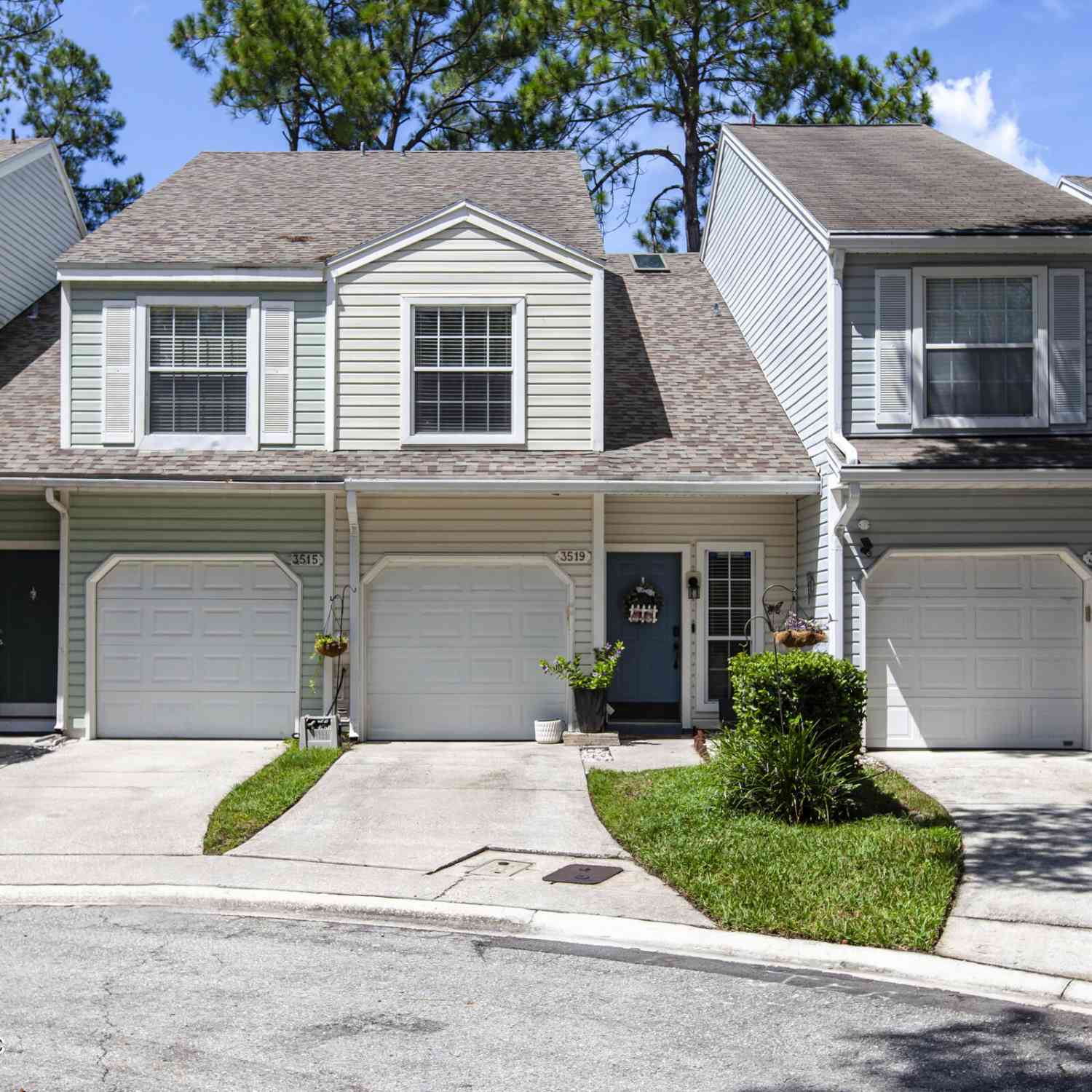 Homes For Sale - 3519 Woodwards Cove Court<br/> Jacksonville, FL 32223