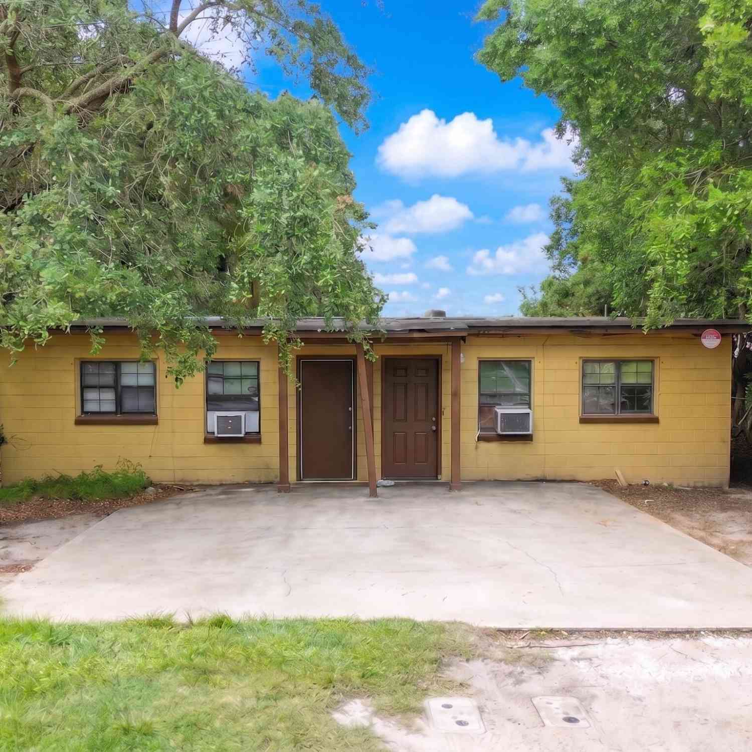 Homes For Sale - 2821 W 6th Street<br/> Jacksonville, FL 32254