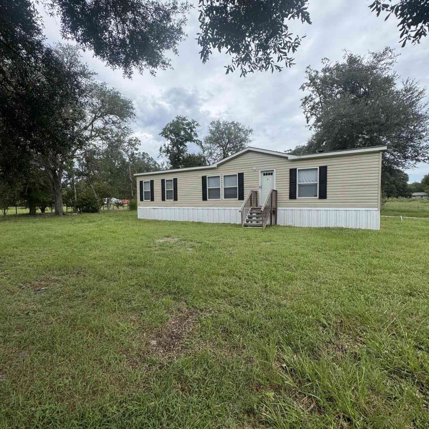 Mobile Home For Sale - 11098 Mulberry Landing<br/> Hilliard, FL 32046