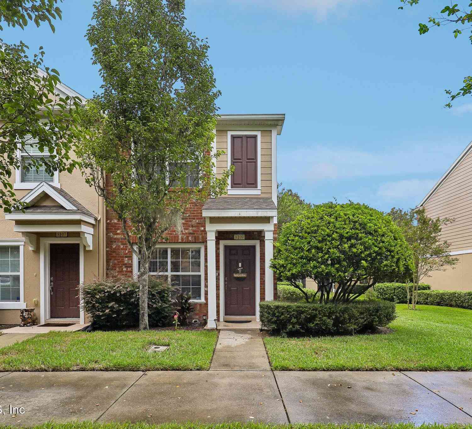 Townhouse For Sale - 8109 Summer Palm Court<br/> Duval County, Jacksonville, FL 32256