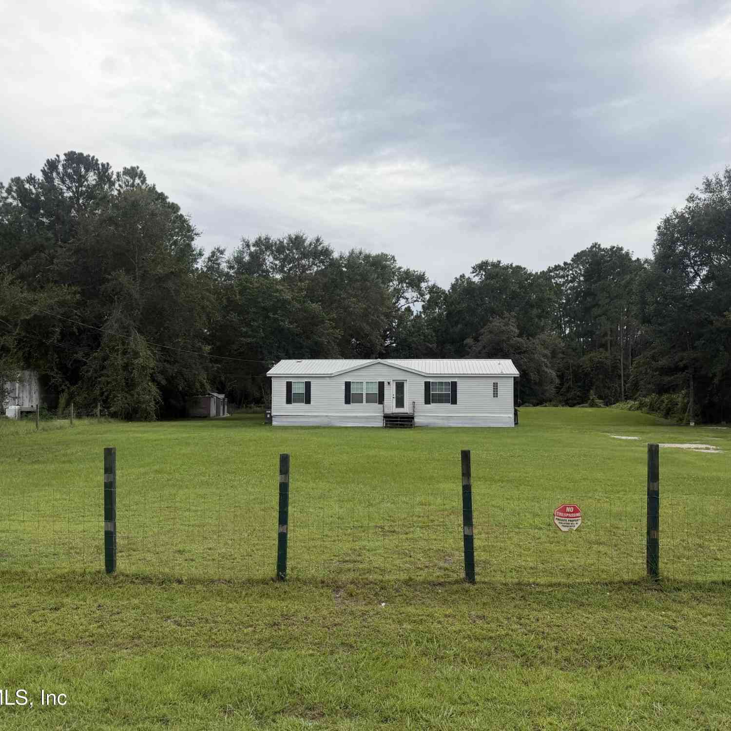 Mobile Home For Sale - 4795 Dandelion Street<br/> Clay County, Middleburg, FL 32068
