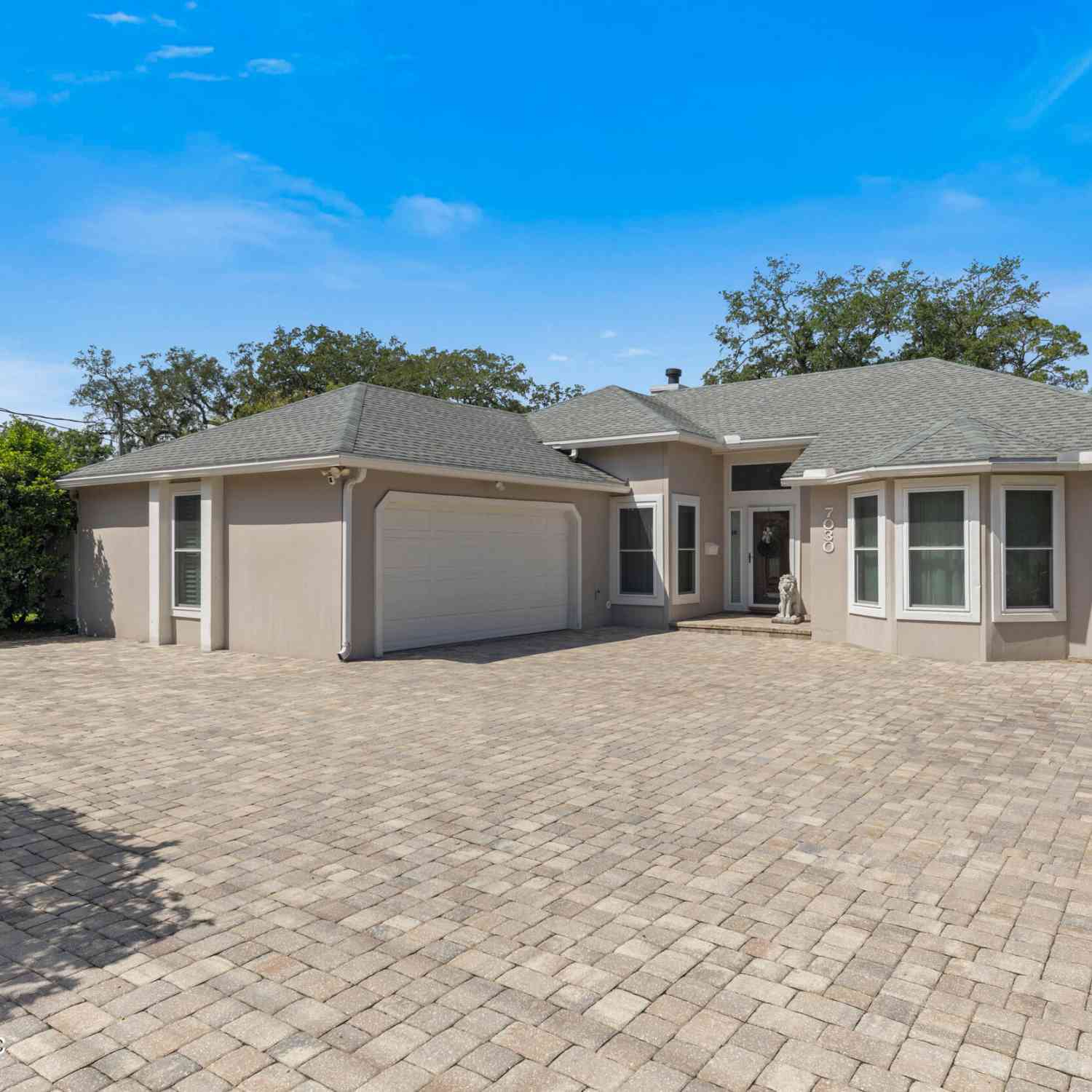 Homes For Sale - 7030 St Augustine Road<br/> Jacksonville, FL 32217