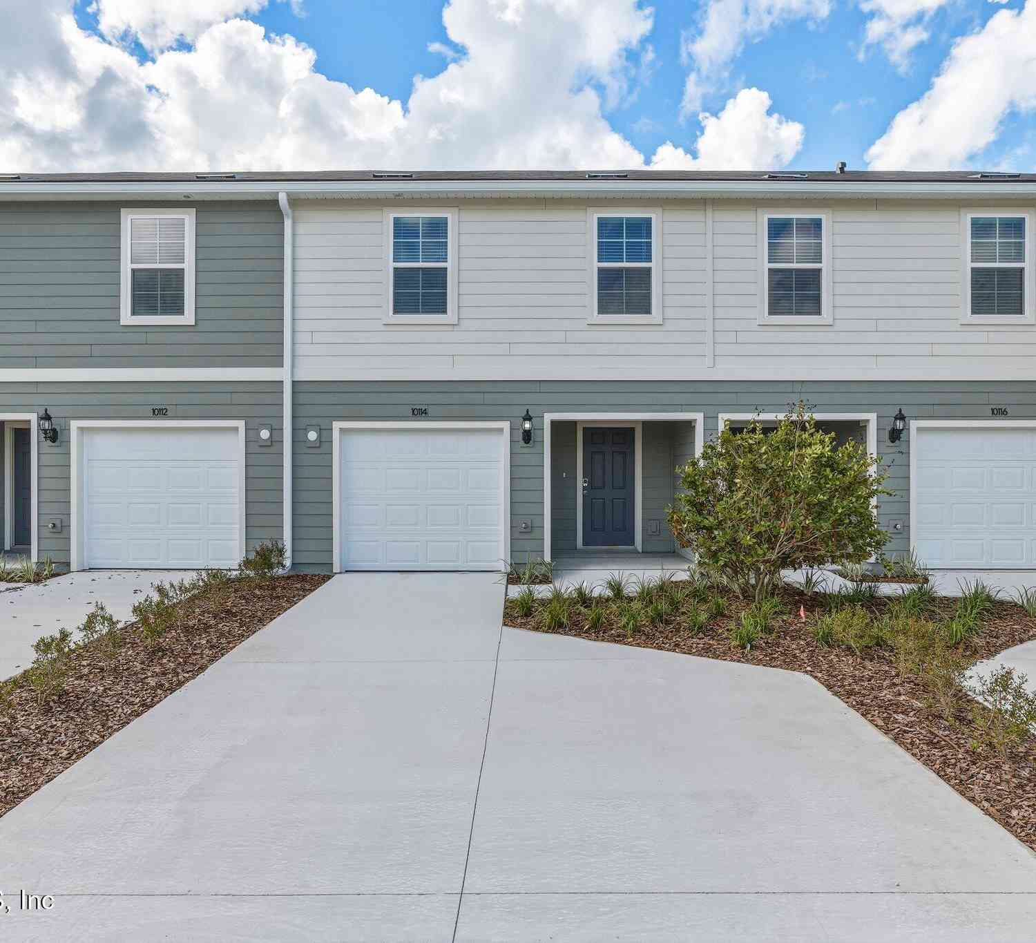 Townhouse For Sale - 10114 Whistling Pine Court<br/> Duval County, Jacksonville, FL 32221