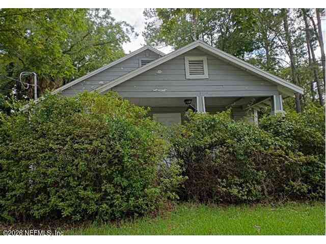 Homes For Sale - 5637 Astor Place<br/> Duval County, Jacksonville, FL 32208