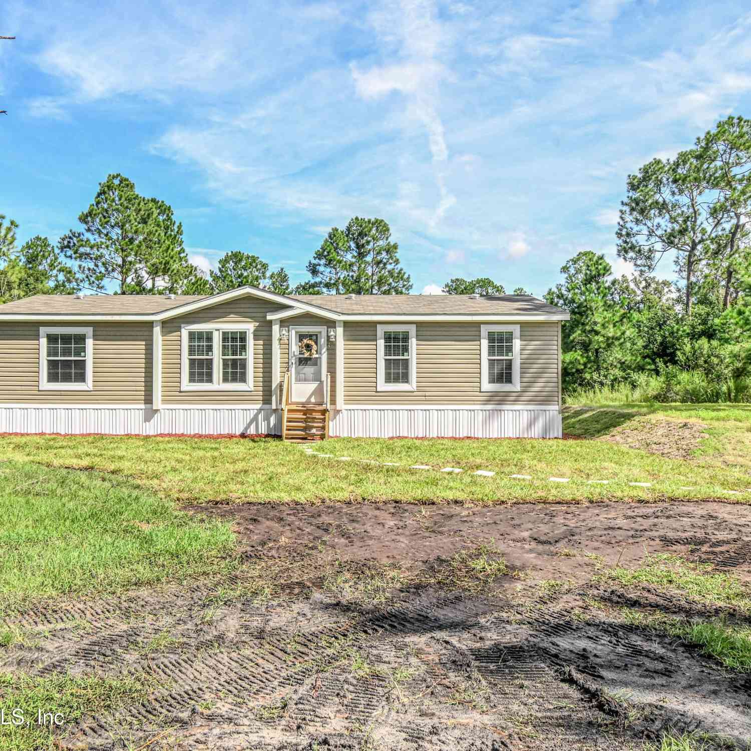 Mobile Home For Sale - 13121 NE 235th Court<br/> Union County, Raiford, FL 32083