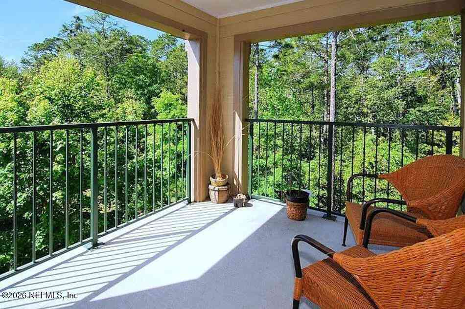 Condo For Sale - 7800 Point Meadows Drive #332<br/> Jacksonville, FL 32256