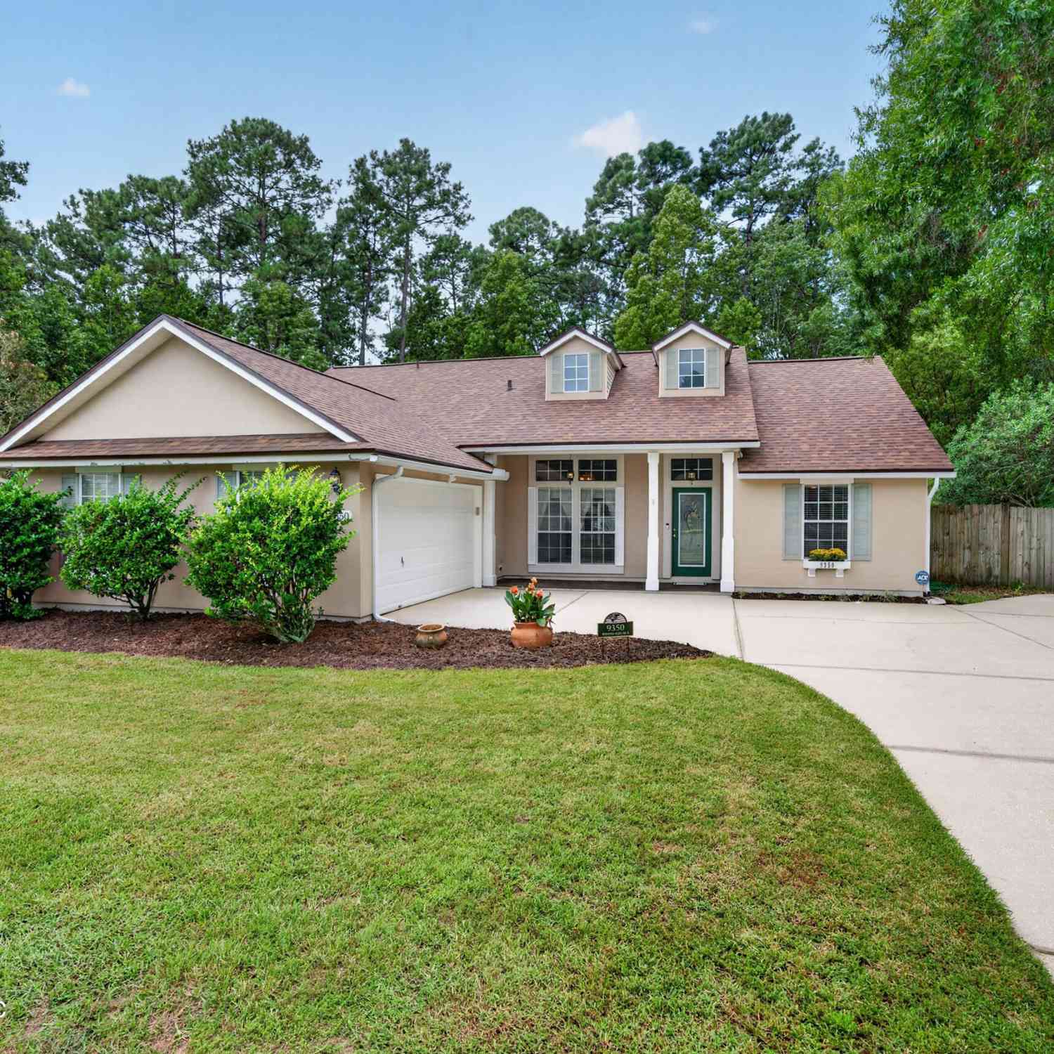 Homes For Sale - 9350 Whisper Glen Drive<br/> Jacksonville, FL 32222