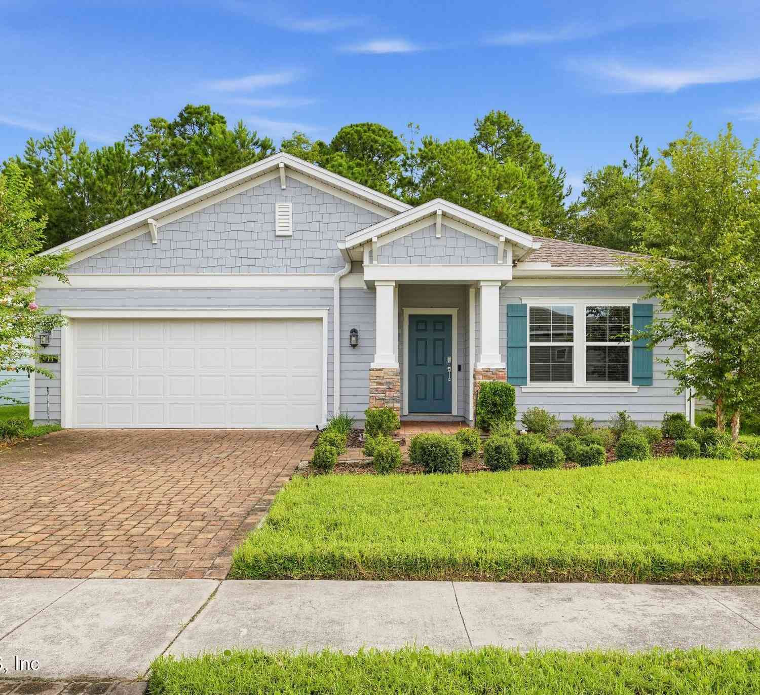 Homes For Sale - 911 Colon Lane<br/> Jacksonville, FL 32218